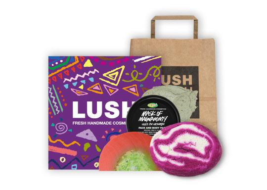 메이필드호텔이 '도심에서 즐기는 달콤한 휴식'이란 주제로 '스위티 & 컴포티'(Sweety & Comforty) 패키지를 선보인다. 슈페리어 룸 1박과 유기농 식재료로 건강한 맛을 느낄 수 있는 캐슬테라스 조식 뷔페권 2장, 바디솝 버블바 마스크팩 3종으로 구성된 러쉬(LUSH) 화장품 세트, 더부스 대동강 페일에일 맥주 2캔 및 전용 잔 1개가 포함돼있다. 메이필드호텔 제공